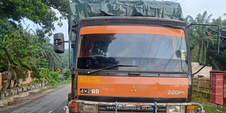 Dikibusi, Truk Bermuatan Ball Rojer Diamankan Polisi Dikibusi, Truk Bermuatan Ball Rojer Diamankan Polisi