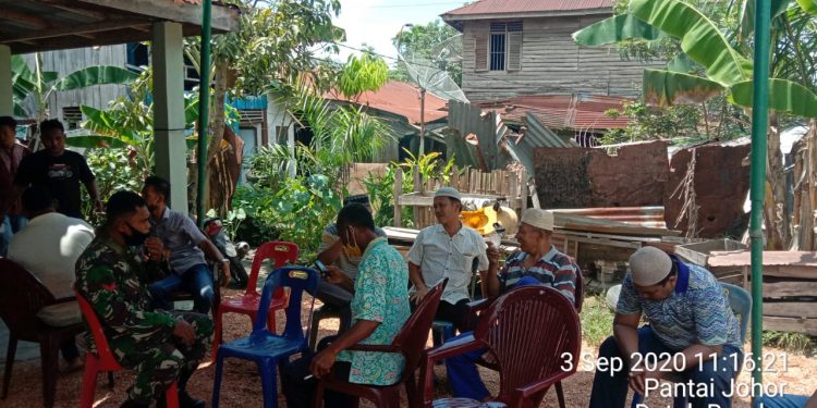 Berbelasungkawa Atas Meninggalnya Salah Satu Warga Binaannya, Personel Jajaran Kodim 0208/Asahan Laksanakan Melayat Berbelasungkawa Atas Meninggalnya Salah Satu Warga Binaannya, Personel Jajaran Kodim 0208/Asahan Laksanakan Melayat
