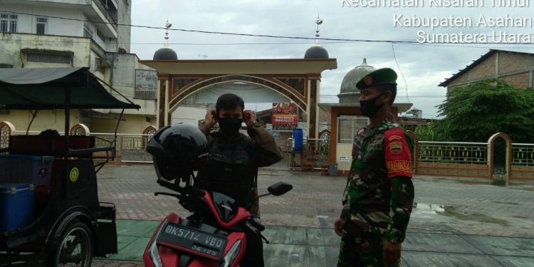 Perangkat Masjid an Personel Kodim 0208/Asahan Jaga Pos Pam Masjid Raya Kisaran Perangkat Masjid an Personel Kodim 0208/Asahan Jaga Pos Pam Masjid Raya Kisaran