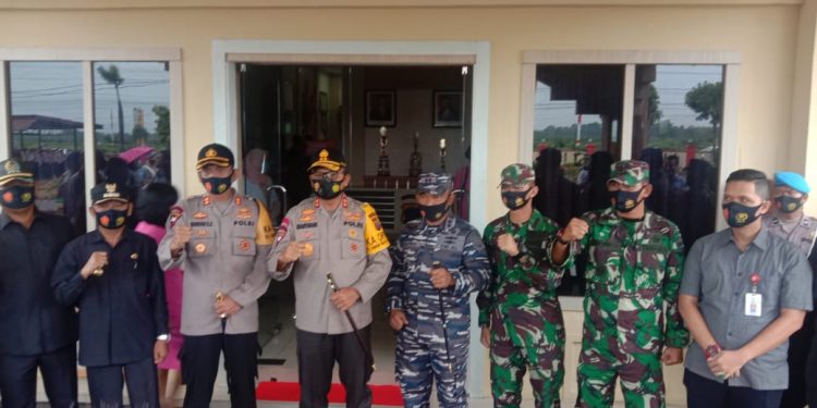 Danramil 06/Kisaran Kodim 0208/Asahan Beserta Anggota Hadiri Undangan Kunjungan Kerja Kapoldasu Danramil 06/Kisaran Kodim 0208/Asahan Beserta Anggota Hadiri Undangan Kunjungan Kerja Kapoldasu
