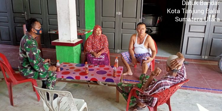 Jalin Interaksi Yang Baik Dengan Warga Binaan Oleh Personel Kodim 0208/Asahan Jalin Interaksi Yang Baik Dengan Warga Binaan Oleh Personel Kodim 0208/Asahan