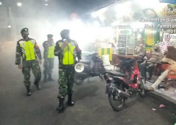 Personel Jajaran Kodim 0207/Simalungun Himbau Warga Selalu Pakai Masker Di Siantar Squer