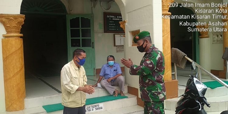 Kodim 0208/Asahan Turunkan Personelnya Lakukan Pengawasan Prokes Di Rumah Ibadah Kodim 0208/Asahan Turunkan Personelnya Lakukan Pengawasan Prokes Di Rumah Ibadah