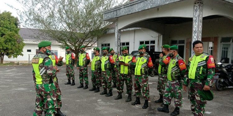 Personil Kodim 0207/Simalungun Melaksanakan Apel Pam Pilkada di Kantor KPU Personil Kodim 0207/Simalungun Melaksanakan Apel Pam Pilkada di Kantor KPU