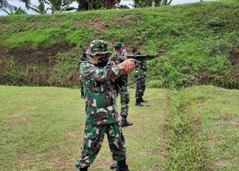 Asah Kemampuan Prajurit Kodim 0207/Simalungun Laksanakan Latihan Menembak Senjata Ringan