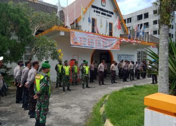 Personil Jajaran Kodim 0207/Simalungun Turun Pengamanan Pendaftaran Pasangan Bacalon Walikota dan Wakil Walikota