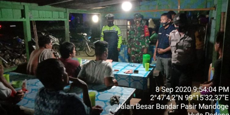 Minta Warga Agar Disiplin Patuhi Protokol Kesehatan Oleh Personel Jajaran Kodim 0208/Asahan Minta Warga Agar Disiplin Patuhi Protokol Kesehatan Oleh Personel Jajaran Kodim 0208/Asahan