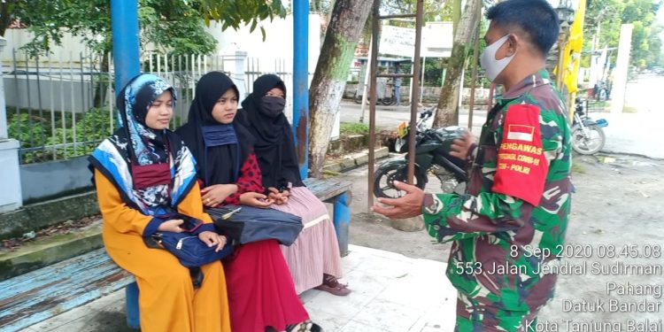 Bagikan Tips Pencegahan Virus Corona Personel Kodim 0208/Asahan Bagi Warga Binaan Bagikan Tips Pencegahan Virus Corona Personel Kodim 0208/Asahan Bagi Warga Binaan