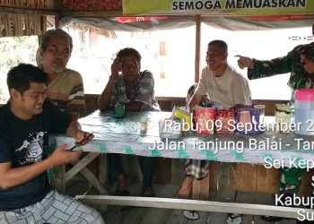 Sambangi Warga Di Warung, Personel Jajaran Kodim 0208/Asahan Sebarkan Protokol Kesehatan