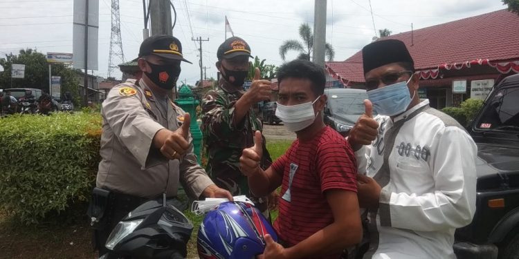 Para Personil Kodim 0208/Asahan Himbau Masyarakat Terapkan New Normal Para Personil Kodim 0208/Asahan Himbau Masyarakat Terapkan New Normal