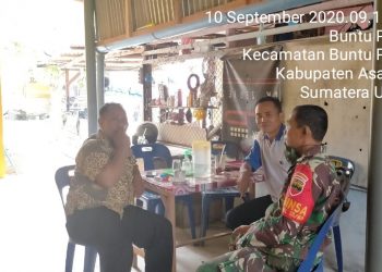 Ciptakan Rasa Aman Di Tengah-Tengah Masyarakat, Personel Jajaran Kodim 0208/Asahan Ajak Warga Buat Jadwal Siskamling