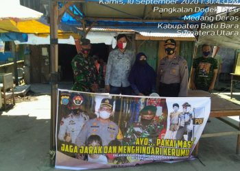 Aksi Personel Jajaran Kodim 0208/Asahan Bagikan Masker Upaya Menyadarkan Masyarakat