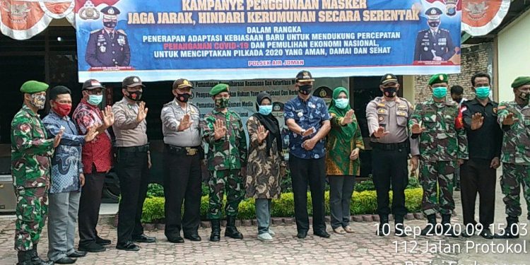 Danramil 07/Air Joman (Kodim 0208/Asahan) Gelar Apel Protokol Kesehatan Percepat Penanganan Covid-19 Danramil 07/Air Joman (Kodim 0208/Asahan) Gelar Apel Protokol Kesehatan Percepat Penanganan Covid-19