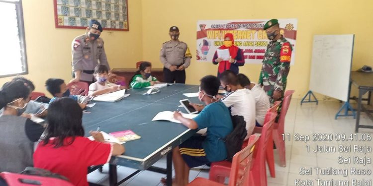 Berpartisipasi Dalam Membantu Pencegahan Covid-19, Personel Kodim 0208/Asahan Di Lingkungan Pendidikan