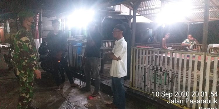 Berpartisipasi Melaksanakan Patroli Malam, Personel Jajaran Kodim 0208/Asahan Turut Tegakkan New Normal Berpartisipasi Melaksanakan Patroli Malam, Personel Jajaran Kodim 0208/Asahan Turut Tegakkan New Normal