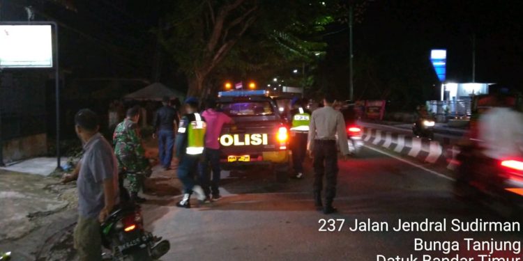 Patroli Gabungan Dalam Penegakan Protokol Kesehatan Di Kalangan Masyarakat Kembali Dilakukan Patroli Gabungan Dalam Penegakan Protokol Kesehatan Di Kalangan Masyarakat Kembali Dilakukan