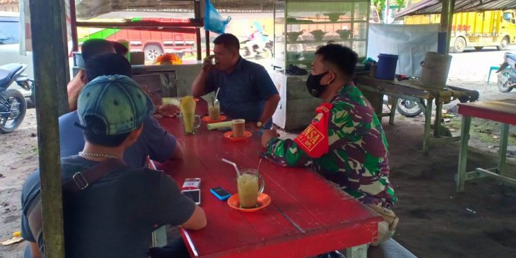 Memberi Solusi Kepada Masyarakat Dalam Mengatasi Masalah Oleh Personel Jajaran Kodim 0208/Asahan Memberi Solusi Kepada Masyarakat Dalam Mengatasi Masalah Oleh Personel Jajaran Kodim 0208/Asahan