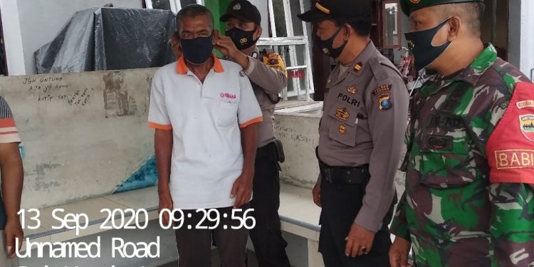 Tak Bosan Personel Kodim 0208/Asahan Mengingatkan Warga Tentang Pentingnya Memakai Masker