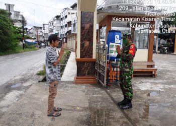 Personel Kodim 0208/Asahan Tekankan Penyebaran Covid-19 Melalui Himbauan Prokes Di Masjid