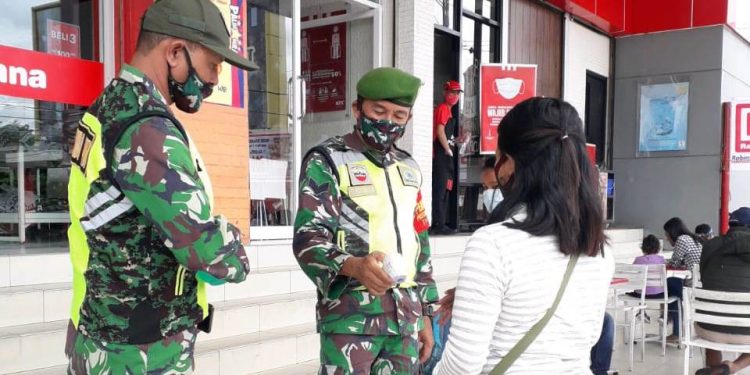 Setiap Hari Personil Kodim 0207/Simalungun Aktif Monitoring Di Pos Swalayan Ramayana Pematang Siantar Setiap Hari Personil Kodim 0207/Simalungun Aktif Monitoring Di Pos Swalayan Ramayana Pematang Siantar