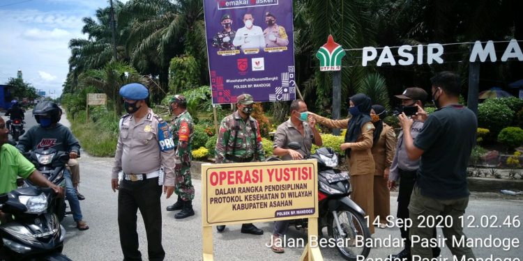 Ikuti Gebyar Operasi Yustisi Pendisiplinan Protokol Kesehatan Serentak Seluruh Indonesia Kodim 0208/Asahan Dukung Pelaksanaannya Ikuti Gebyar Operasi Yustisi Pendisiplinan Protokol Kesehatan Serentak Seluruh Indonesia Kodim 0208/Asahan Dukung Pelaksanaannya