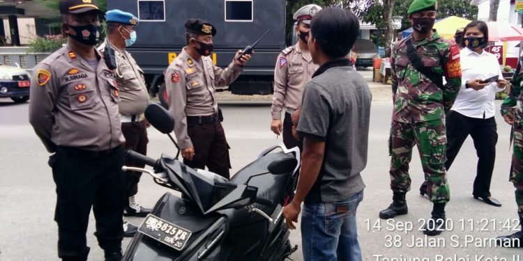 Personel Jajaran Kodim 0208/Asahan Hadiri Sosialisasi Gabungan Protokol Kesehatan Covid-19 Diwilayah Tanjung Balai Personel Jajaran Kodim 0208/Asahan Hadiri Sosialisasi Gabungan Protokol Kesehatan Covid-19 Diwilayah Tanjung Balai