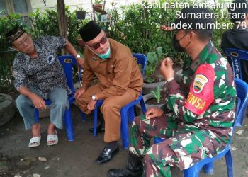 Wujud Kepedulian Personel Kodim 0207/Simalungun Melayat Ke Rumah Duka Warga yang Meninggal Dunia
