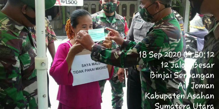 Personil Jajaran Kodim 0208/Asahan Siaga Laksanakan Operasi Yustisi Terhadap Masyarakat