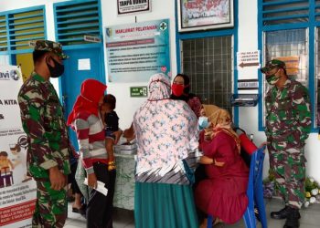 Pengawasan KB-KES di UPT Pusekesmas Petatal Oleh Personel Jajaran Kodim 0208/Asahan