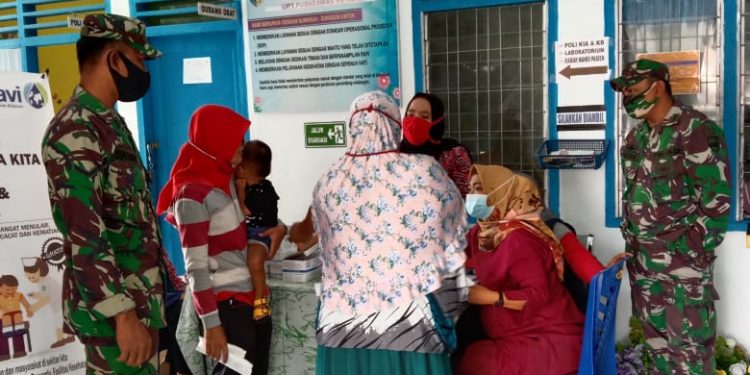 Pengawasan KB-KES di UPT Pusekesmas Petatal Oleh Personel Jajaran Kodim 0208/Asahan Pengawasan KB-KES di UPT Pusekesmas Petatal Oleh Personel Jajaran Kodim 0208/Asahan