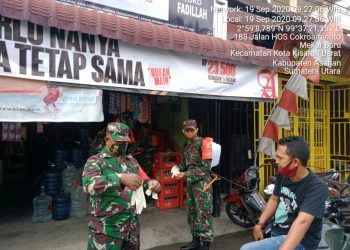 Penyemprotan Disinfektan di Tempat Usaha Warga Binaan Oleh Personel Jajaran Kodim 0208/Asahan