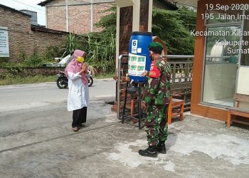 Personel Kodim 0208/Asahan Ajak Masyarakat Dan Jema'ah Masjid Untuk Ikut Memberantas Wabah Virus Corona