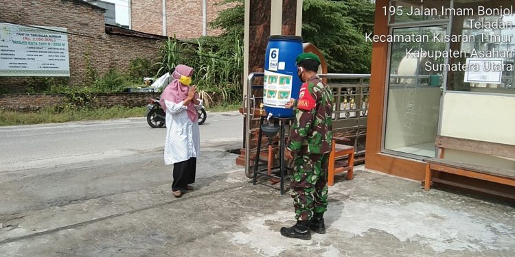 Personel Kodim 0208/Asahan Ajak Masyarakat Dan Jema'ah Masjid Untuk Ikut Memberantas Wabah Virus Corona Personel Kodim 0208/Asahan Ajak Masyarakat Dan Jema'ah Masjid Untuk Ikut Memberantas Wabah Virus Corona