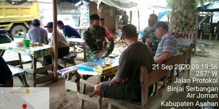 Penyuluhan Sosialisasi Terus Diberikan Personel Jajaran Kodim 0208/Asahan Guna Meminimalisir Penyebaran Virus Corona