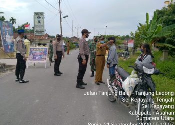 Ikut Dalam Pergelaran Razia Gabungan, Personel Kodim 0208/Asahan Tegakkan Protokol Kesehatan
