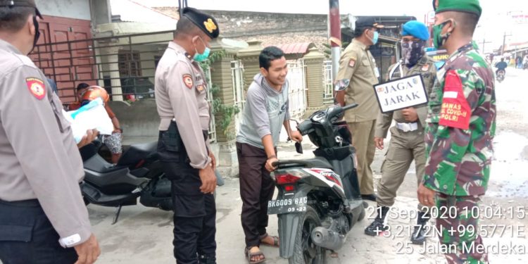 Masih Ditemukannya Masyarakat Yang Tidak Memakai Masker Pada Razia Gabungan Kali Ini