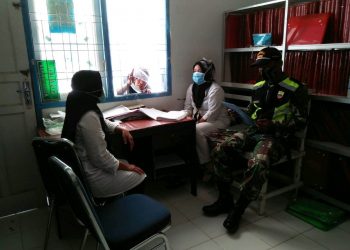 Komsos ke Puskesmas, Personel Kodim 0207/Simalungun Bahas Pencegahan Virus Corona