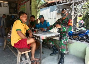Personel Kodim 0208/Asahan Beri Tips-Tips Pencegahan Covid-19 Melalui Komsosnya