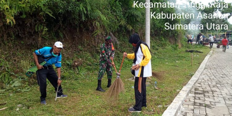 Tunjukkan Kekompakan Antara Personel Jajaran Kodim 0208/Asahan Dan Warga Binaan Melalui Gotong Royong Tunjukkan Kekompakan Antara Personel Jajaran Kodim 0208/Asahan Dan Warga Binaan Melalui Gotong Royong