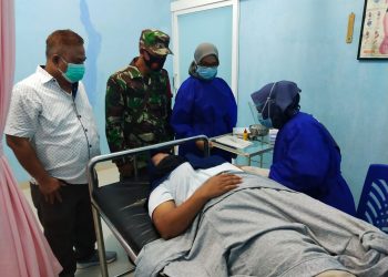 Babinsa Menghadiri Pelayanan KB Kes Serentak Dalam Rangka Peringatan Hari Kontrasepsi Sedunia