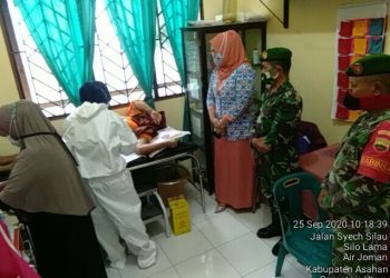 Personil Koramil-07 Air Joman Penuhi TNI Manunggal KB Kesehatan Serentak Hari Ini