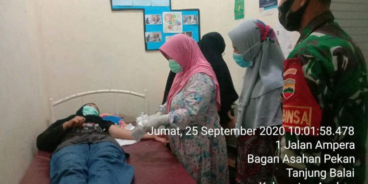 Babinsa Dampingi Kegiatan Manunggal KB Kes Dalam Rangka Hari Kontrasepsi Sedunia Babinsa Dampingi Kegiatan Manunggal KB Kes Dalam Rangka Hari Kontrasepsi Sedunia