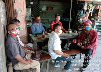 Lewat Komsos, Personel Babinsa Kodim 0208/Asahan Berikan Himbauan New Normal Kepada Masyarakat