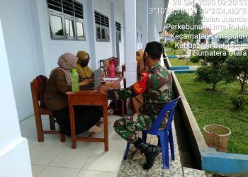 Personel Jajaran Kodim 0208/Asahan Ajak Para Guru Untuk Tetap Himbau Anak Sekolah Agar Terapkan Protokol Kesehatan