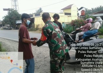 Personil Jajaran Kodim 0208/Asahan Himbau Warga Yang Sedang Bepergian Agar Tetap Patuhi Protokol Kesehatan