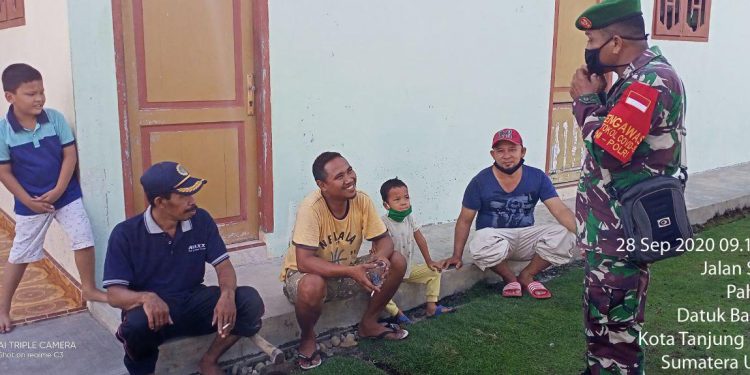 Personel Jajaran Kodim 0208/Asahan Laksanakan Pengawasan Protokol Covid-19 Di Desa Binaan Personel Jajaran Kodim 0208/Asahan Laksanakan Pengawasan Protokol Covid-19 Di Desa Binaan