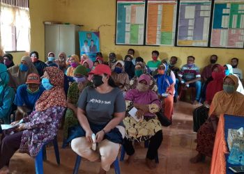 Dalam Rangka Pembagian BLT-DD, Personel Jajaran Kodim 0208/Asahan Pantau Serta Monitoring Pembagiannya