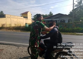 Rutin Peringatkan Warga Binaannya Personel Jajaran Kodim 0208/Asahan Ajak Warga Agar Selalu Ikuti Protokol Kesehatan