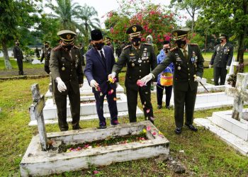 Sambut HUT TNI ke -75, Korem 022/PT laksanakan Ziarah Ke Makam Pahlawan Nagur Pematang Siantar