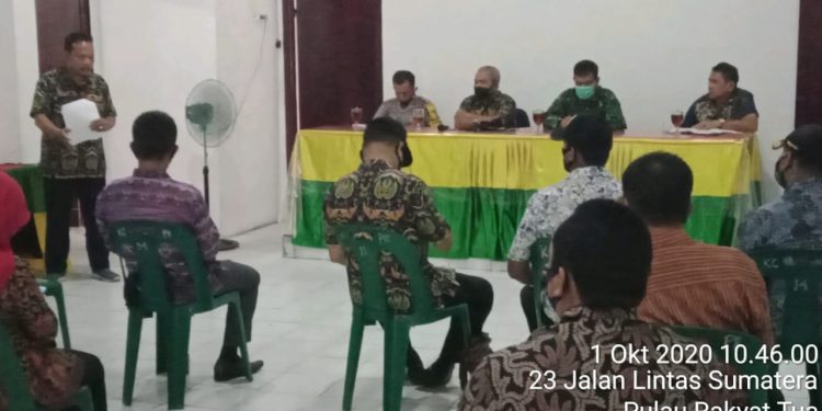 Kodim 0208/Asahan Melalui Danramil 16/Pulau Rakyat Hadiri Rapat Penanganan Pemulasaran Jenazah Covid-19 Yang Meninggal Kodim 0208/Asahan Melalui Danramil 16/Pulau Rakyat Hadiri Rapat Penanganan Pemulasaran Jenazah Covid-19 Yang Meninggal